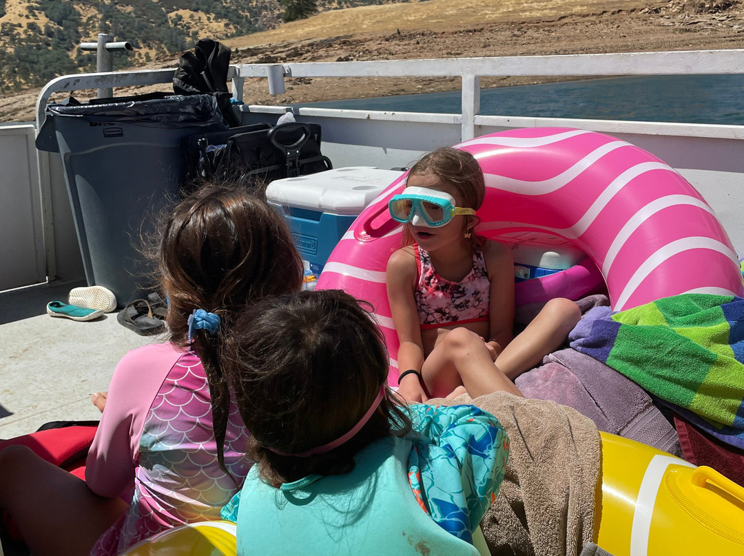 New Melones Lake Marina-Angels Camp必去景点