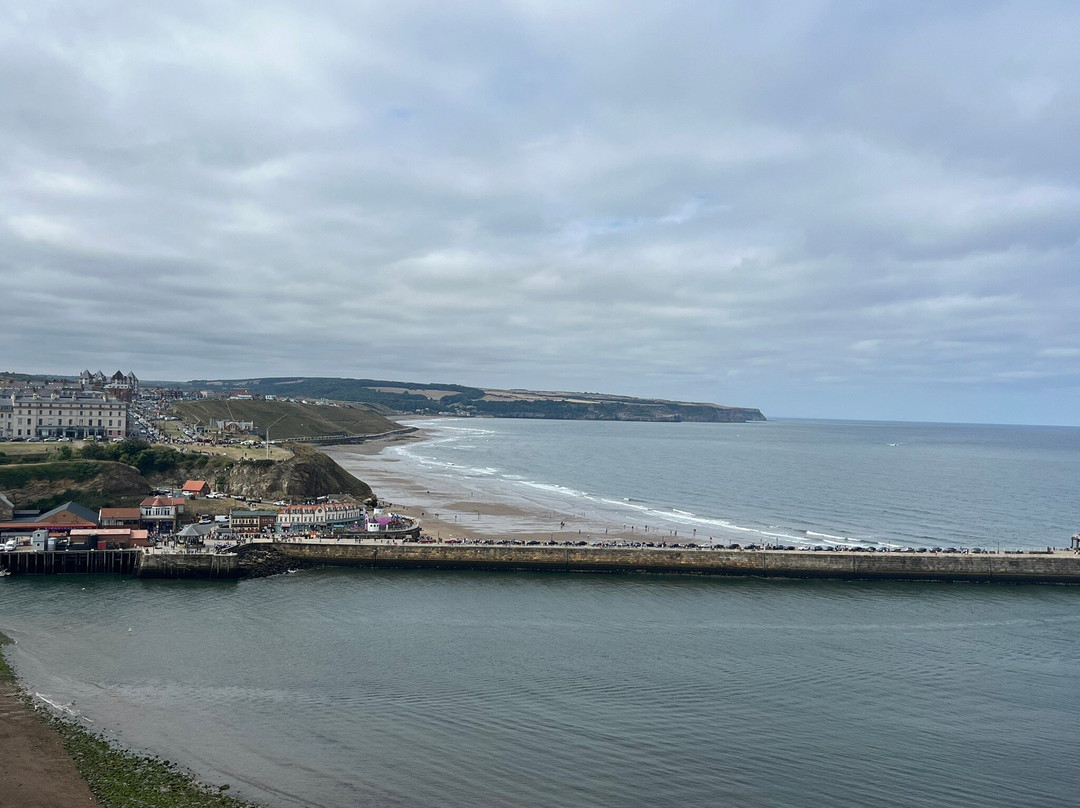 Whitby Beach-惠特比必去景点