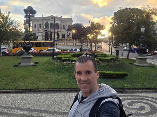 Praça Garibaldi-库里提巴必去景点