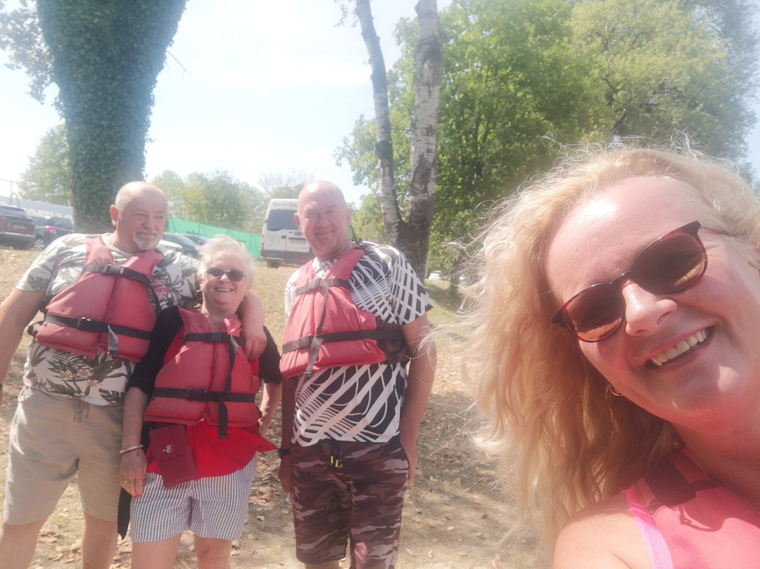 Canoe l'Esquimaude-Pont-d'Ain必去景点