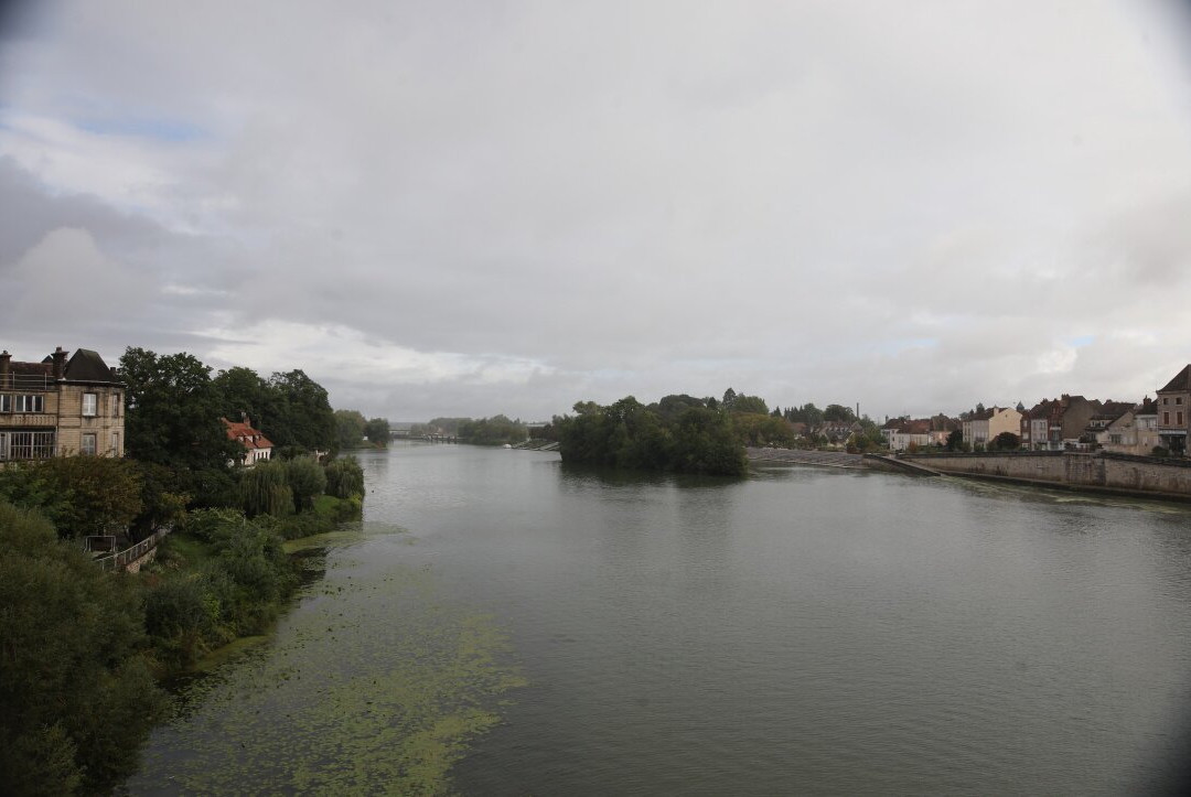 Pont de Seurre sur la Saône-Seurre必去景点