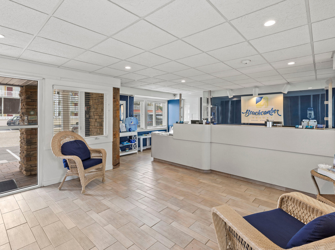 The Beachcomber Resort主图