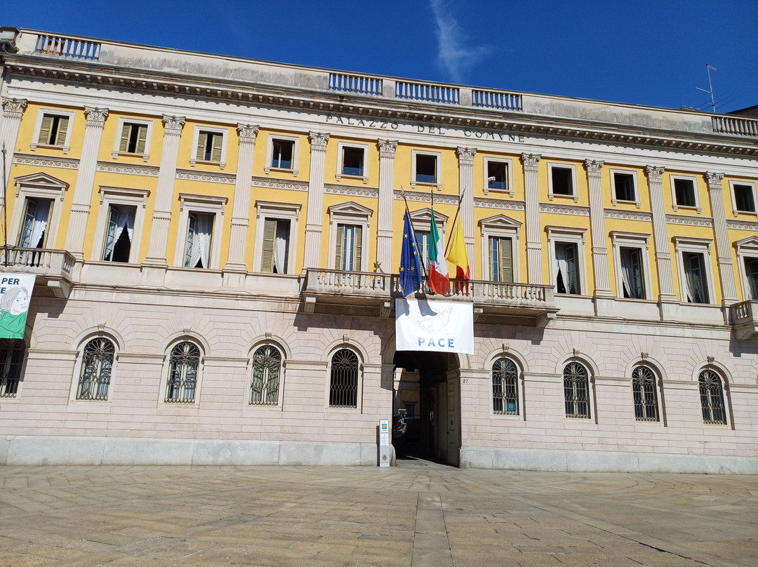 Palazzo Frizzoni-贝加莫必去景点