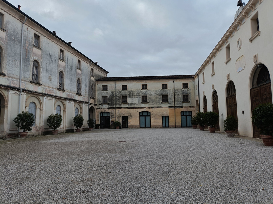 Villa Parco Bolasco-卡斯泰尔夫兰科韦内托必去景点