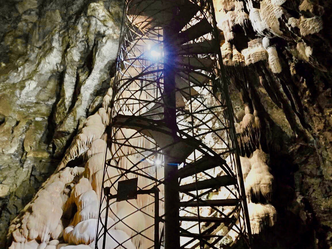 Moaning Caverns-Vallecito必去景点