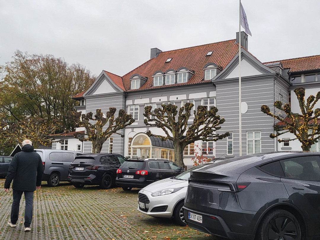 Sixtus Sinatur Hotel & Konference主图