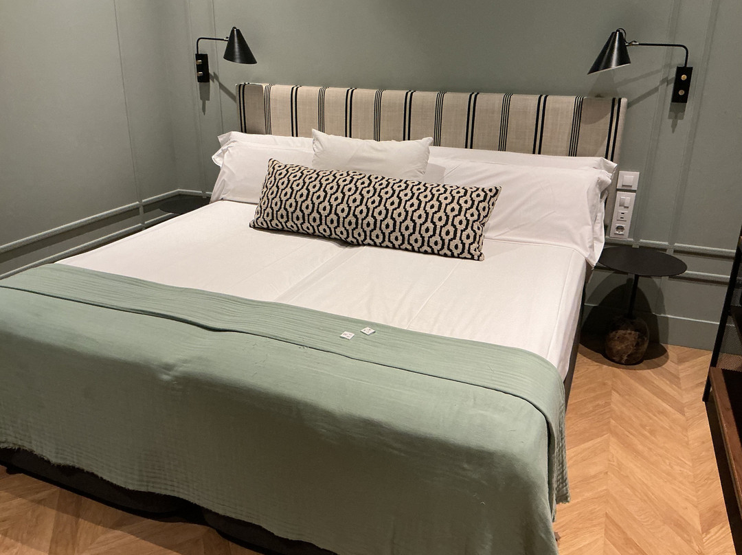 Soho Boutique Colon主图