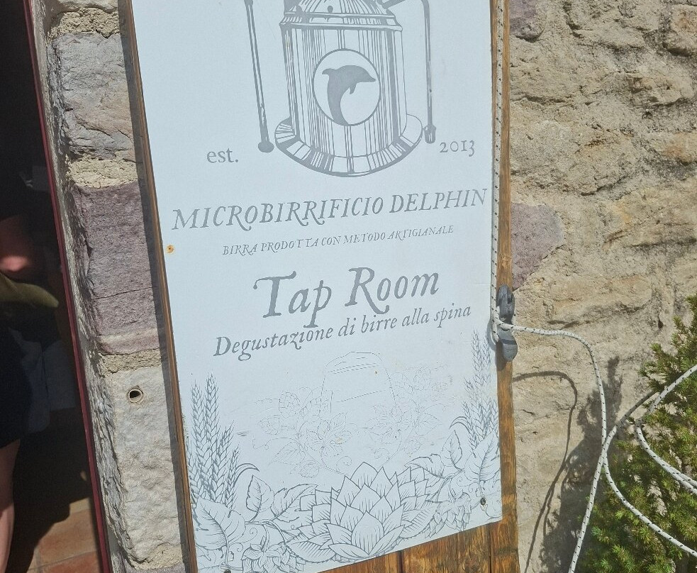 Microbirrificio Delphìn - Tap Room-Roccascalegna必去景点