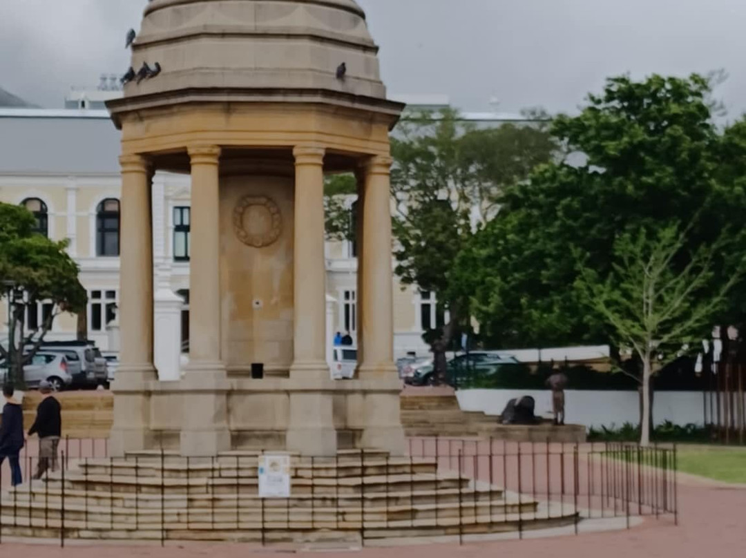 Delville Wood Memorial-Somerset East必去景点