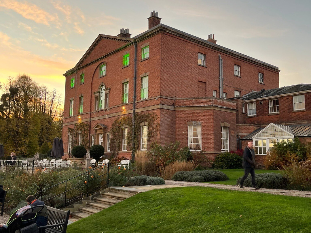 Norwood Park Country House主图