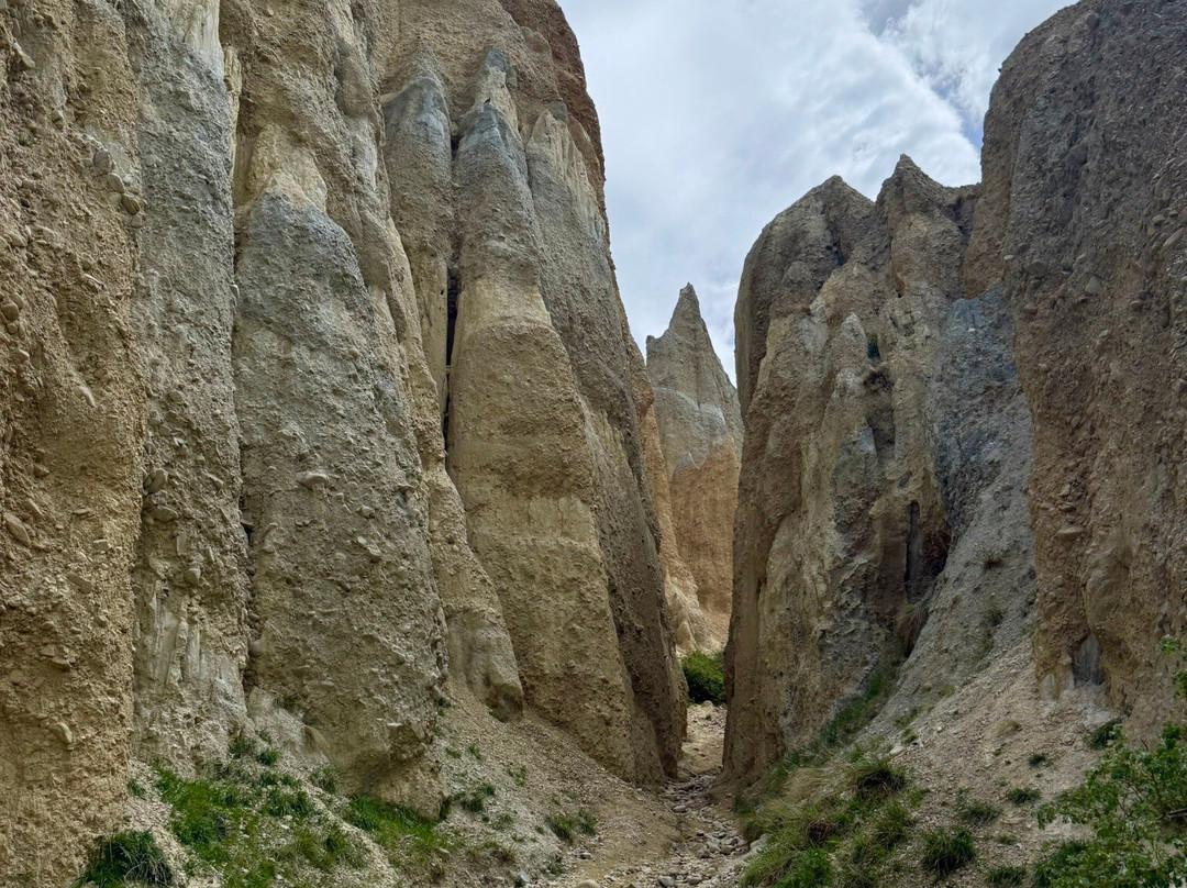 Clay Cliff-奥马拉马必去景点