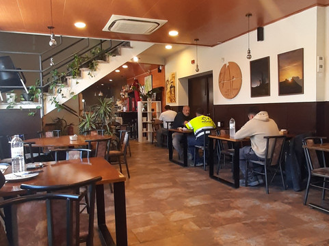 L' Ateneu De Tous主图