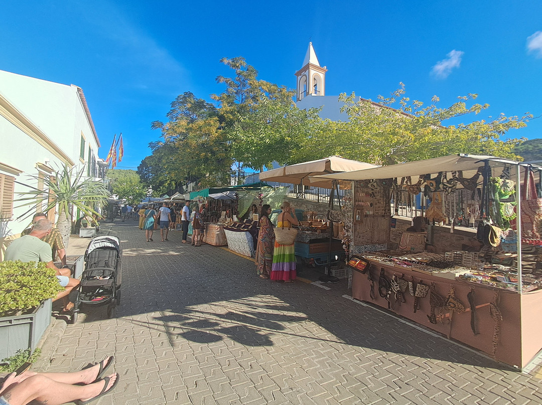 Mercadillo Artesanal Sant Joan-Sant Joan de Labritja必去景点