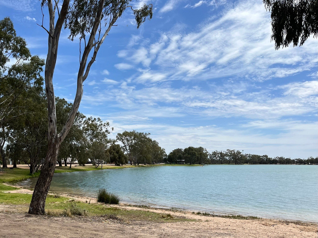 Lake Lascelles-Hopetoun必去景点