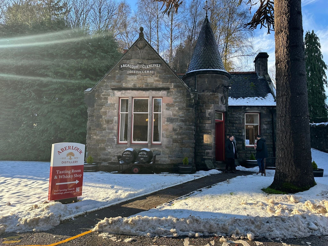 Aberlour Distillery Brand Home-阿伯劳尔必去景点