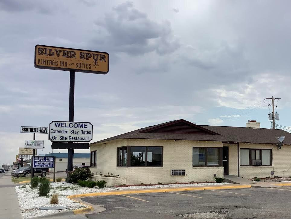 Silver Spur Vintage Inn & Suites