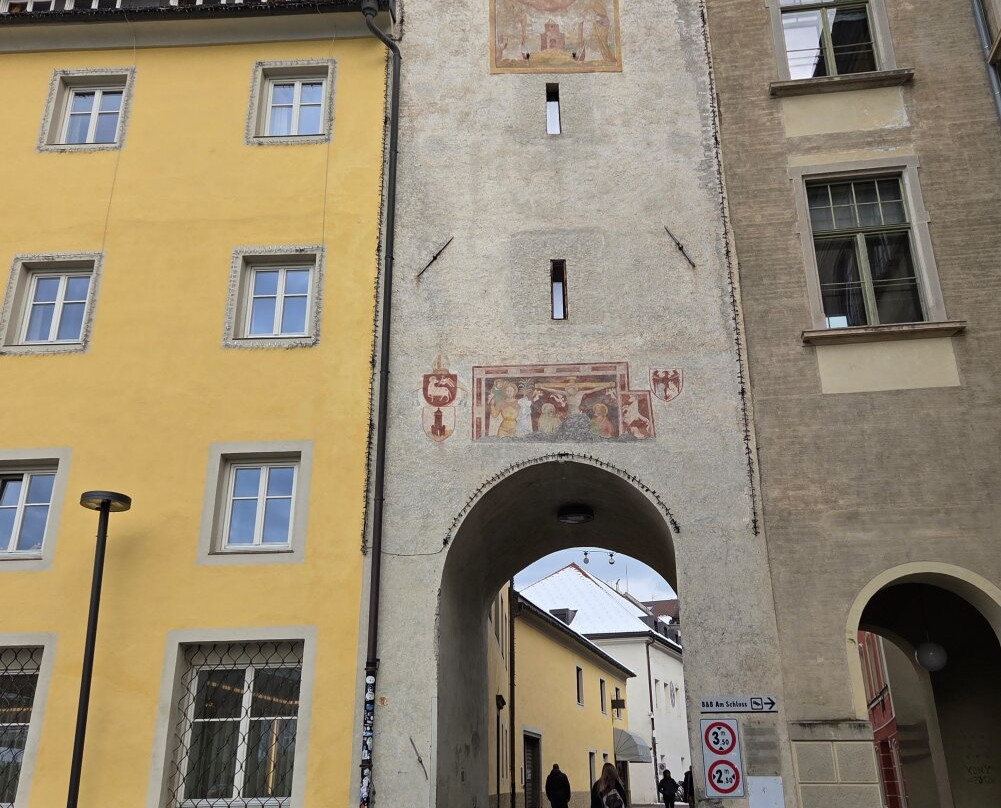 Porta Delle Orsoline-布鲁尼科必去景点