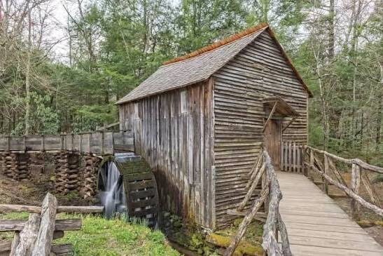 Cades Cove Visitor Center-大雾山国家公园必去景点