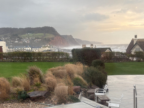 锡德茅斯港酒店主图