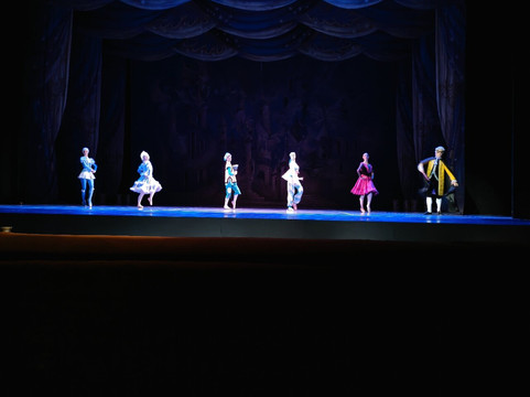 Krasnoyarsk State Opera and Ballet Theatre-克拉斯诺亚尔斯克必去景点