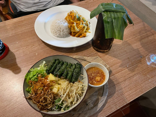 Lotus Restaurant - Phong Nha主图