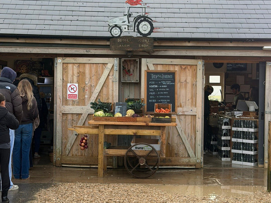 Diddly Squat Farm Shop-奇平诺顿必去景点