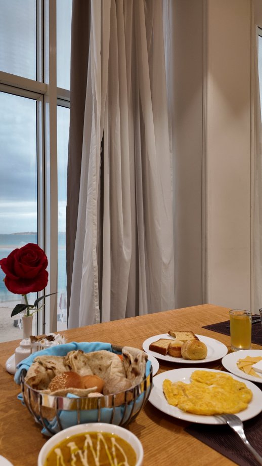 Triumph White Sands-官方