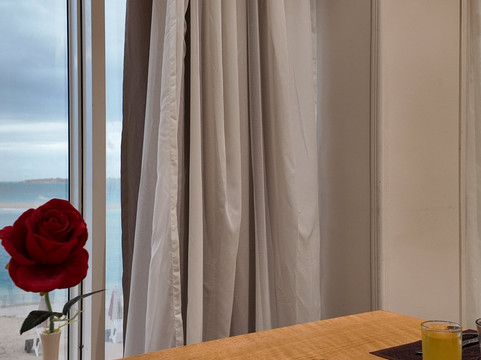 Triumph White Sands主图