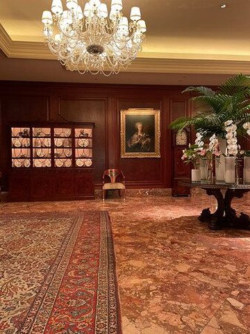 大阪丽思卡尔顿酒店主图