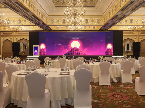 伦巴宫殿酒店主图