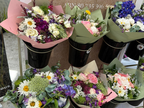 Old Bus Depot Markets-堪培拉必去景点