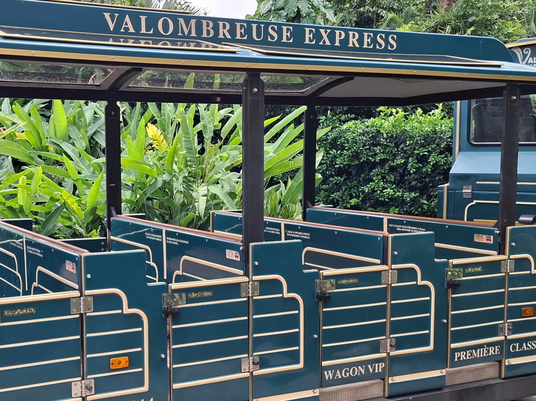 Le Valombreuse Statues-Petit-Bourg必去景点