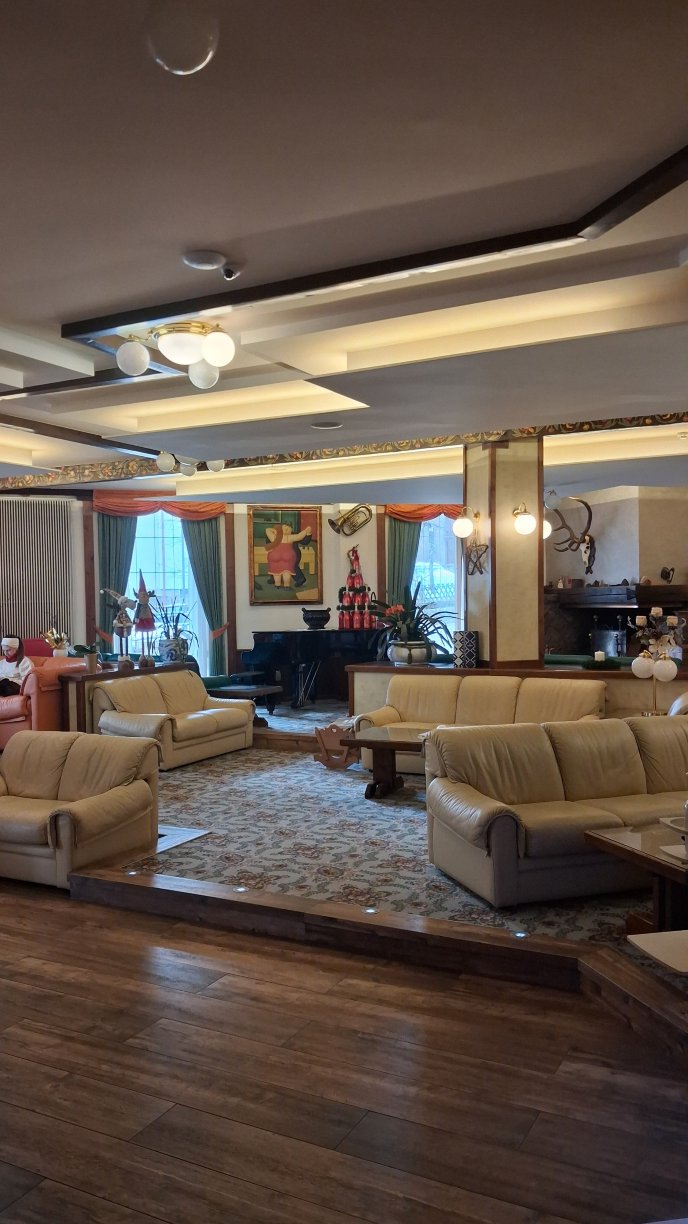 阿尔卑斯大酒店-官方