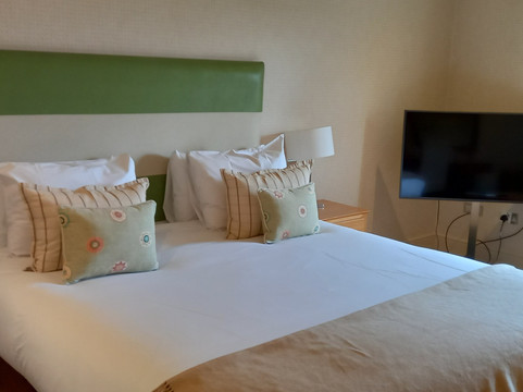 Donnington & Co.-Donnington必去景点