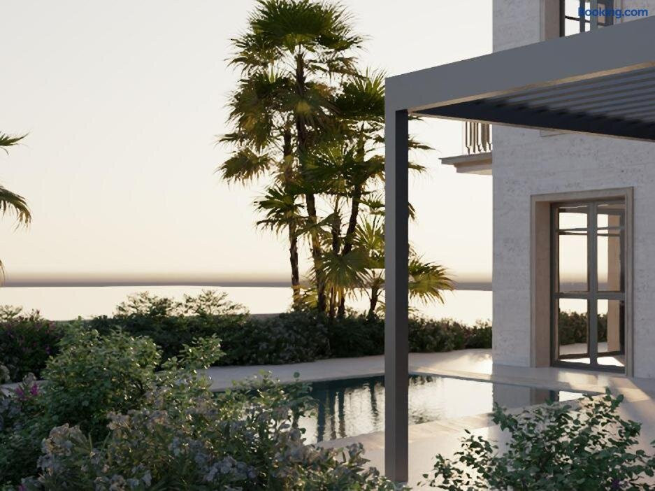 Lantana Villas and Hotel