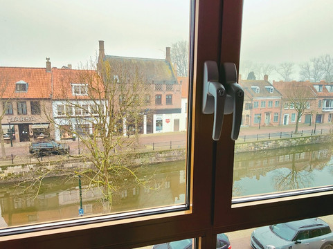 里沃斯餐厅酒店主图