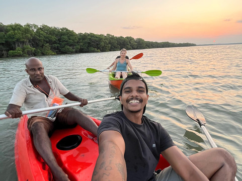 See Sri Lanka Tours-康提必去景点