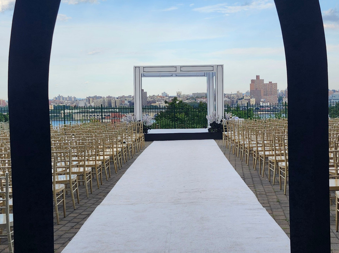 Riverview Ballroom Wedding Venue in New Jersey-Cliffside Park必去景点