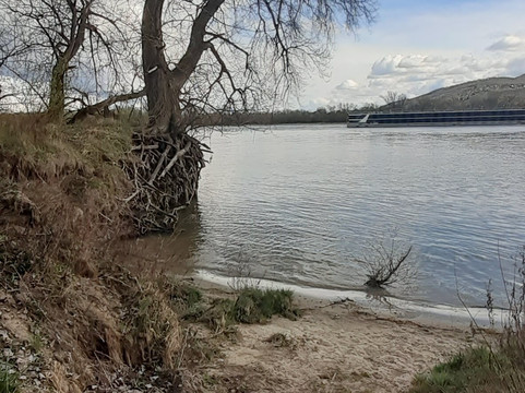 Kismaros Dunapart-Kismaros必去景点