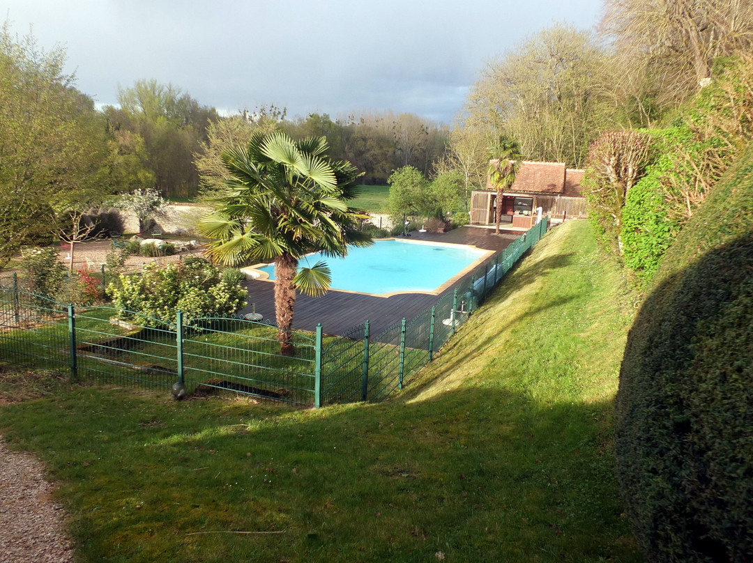 普莱城堡酒店主图