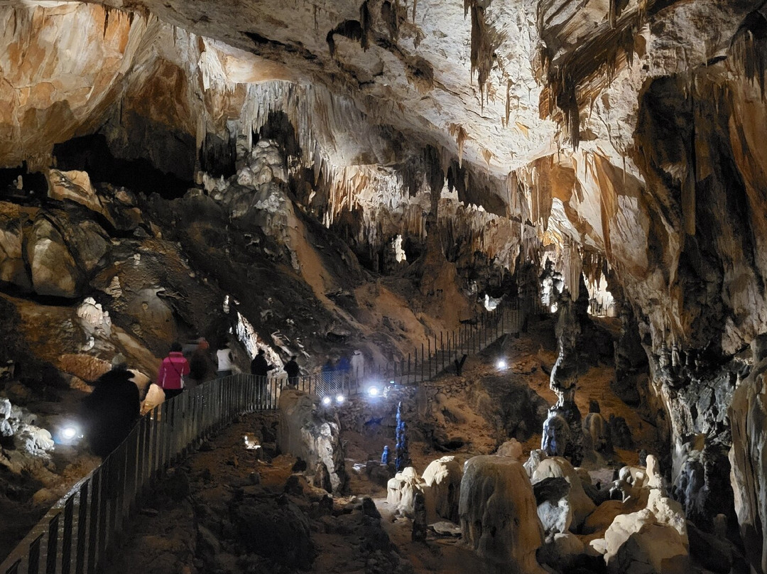 Cerovac Caves-Gracac必去景点