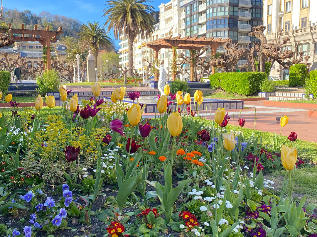 Alderdi Eder parkea-圣塞瓦斯蒂安必去景点