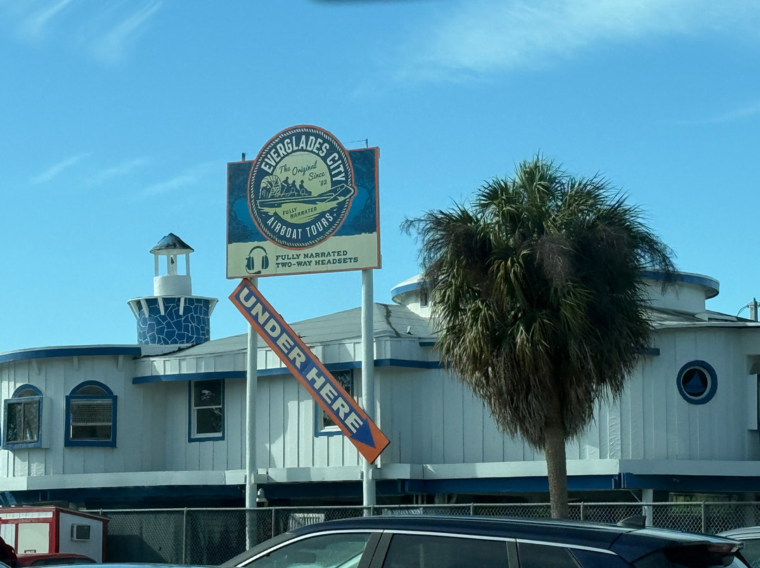 Everglades City Airboat Tours-大沼泽地必去景点