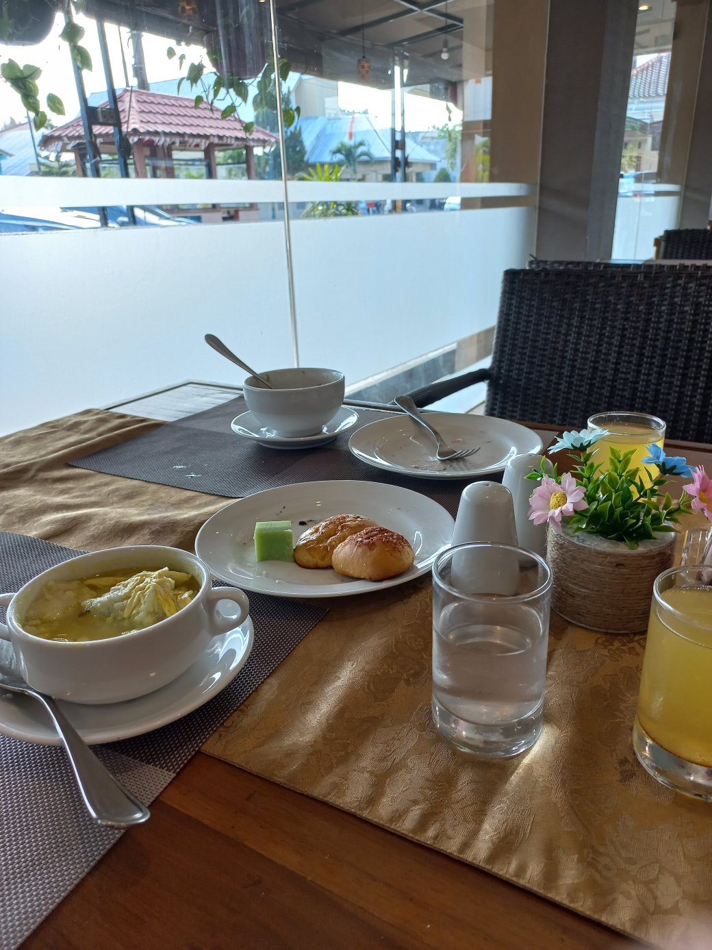 金色郁金香酒店精选勿里洞-旅行者