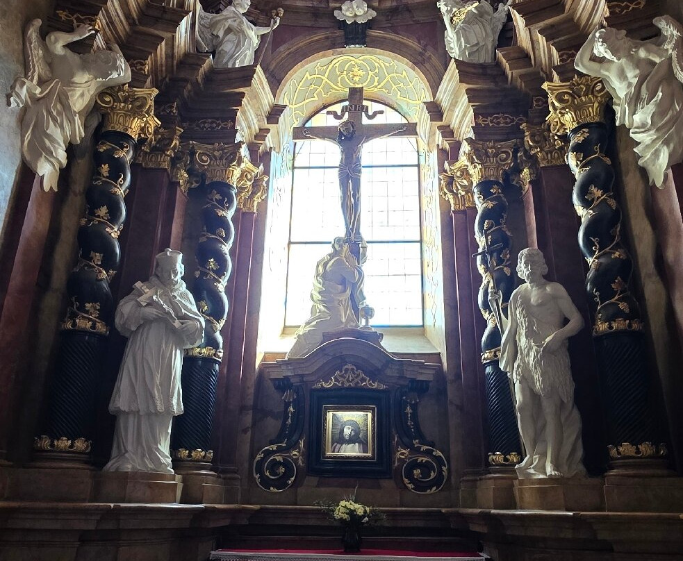 Parish Church of St. Stanislaus - Fara Church-波兹南必去景点