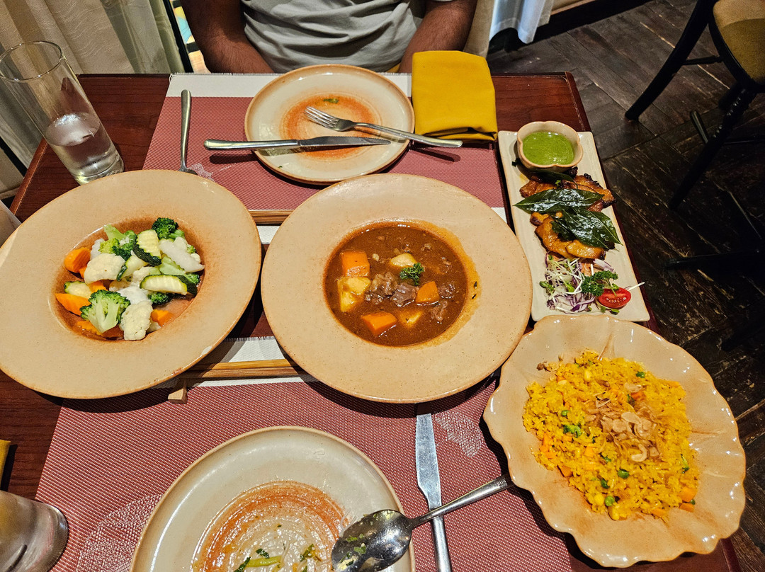 Vi Hanoi Restaurant & Cafe