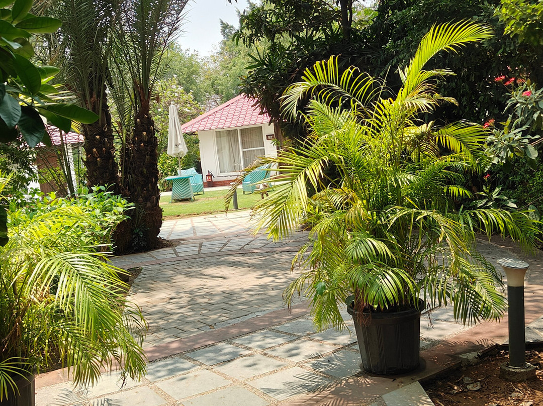 Karma Lakelands Golf Resort & Residences主图