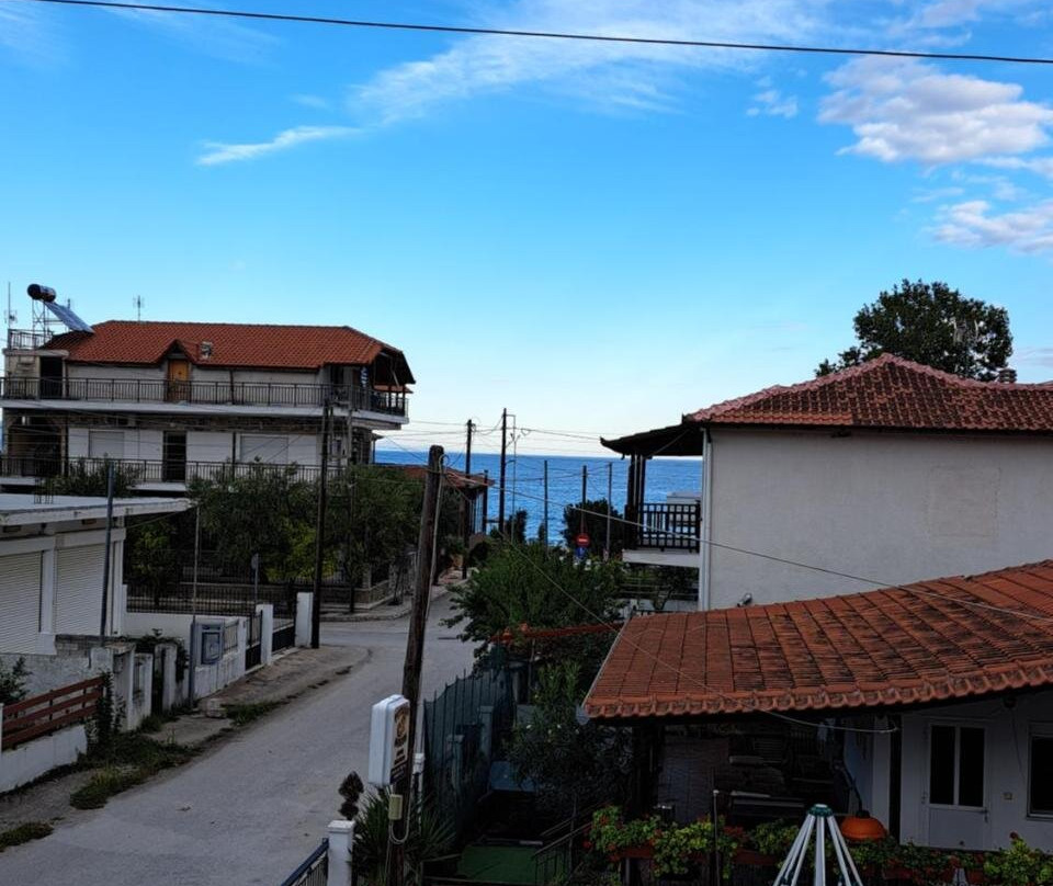 Eleni House