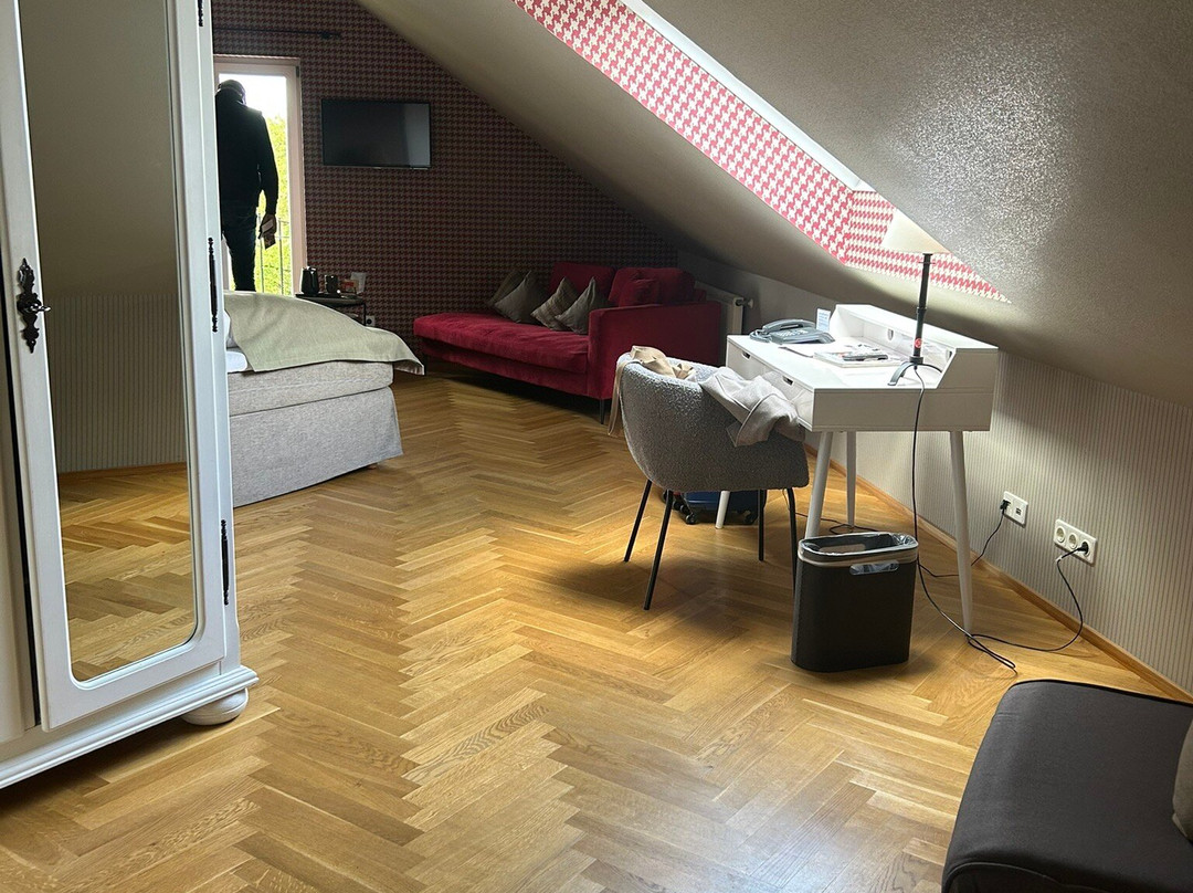 米特迈尔别墅酒店暨餐厅主图