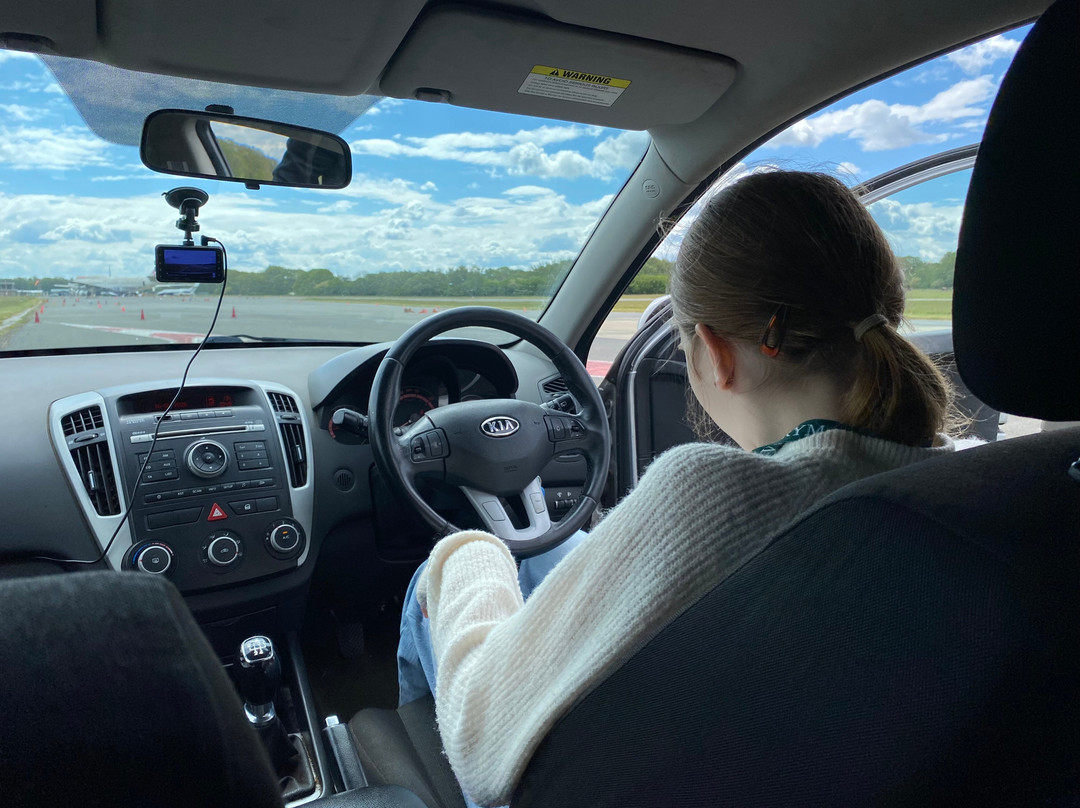 Everyman Driving Experiences-Hoton必去景点